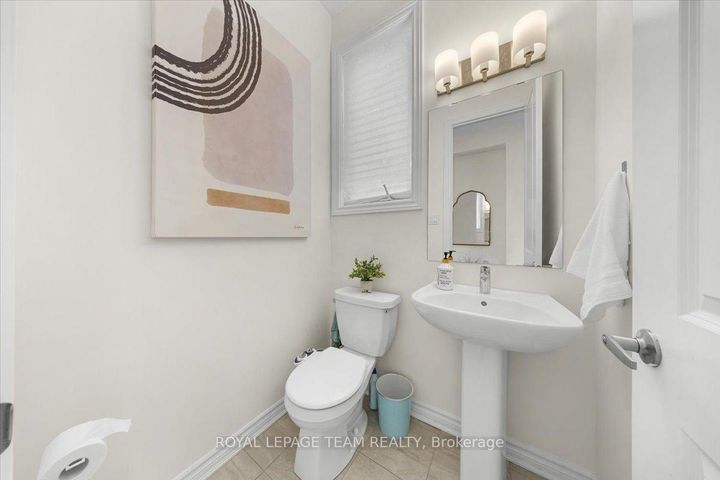 Photo 2 at 290 Turnbuckle Crescent, Nepean (Half Moon Bay), Ottawa