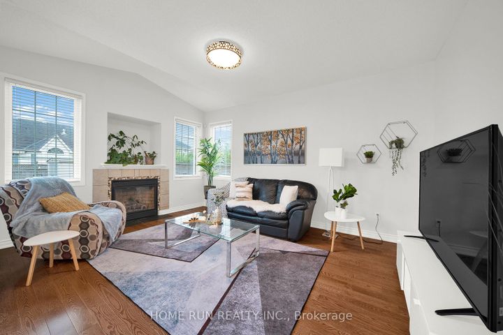 Photo 13 at 103 Cheyenne Way, Nepean (Stonebridge), Ottawa