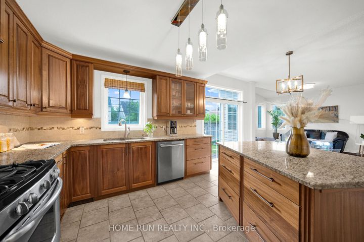Photo 22 at 103 Cheyenne Way, Nepean (Stonebridge), Ottawa