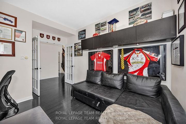 Photo 7 at 200 Kinloch Court, Nepean (Stonebridge), Ottawa