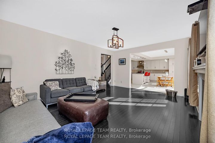 Photo 10 at 200 Kinloch Court, Nepean (Stonebridge), Ottawa