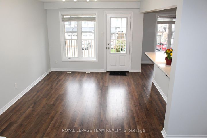 Photo 14 at 374 Sweet Grass Circle, Nepean (Half Moon Bay), Ottawa