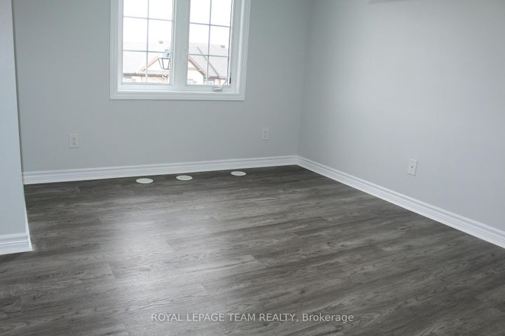 Photo 23 at 374 Sweet Grass Circle, Nepean (Half Moon Bay), Ottawa