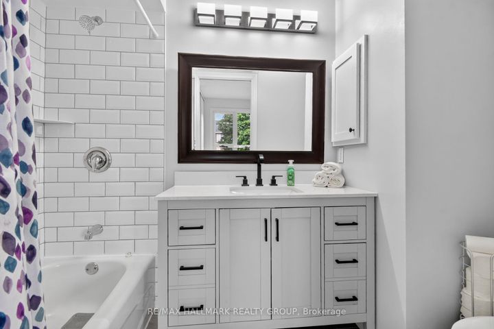 Photo 27 at 258 Deerfox Drive, Nepean (Longfields), Ottawa