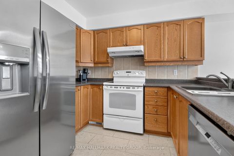 Photo 9 at 258 Deerfox Drive, Nepean (Longfields), Ottawa