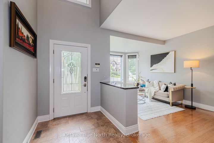 Photo 3 at 507 Kochar Drive, Nepean (Mooneys Bay), Ottawa