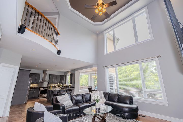 Photo 13 at 507 Kochar Drive, Nepean (Mooneys Bay), Ottawa
