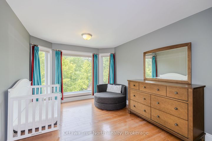 Photo 32 at 507 Kochar Drive, Nepean (Mooneys Bay), Ottawa