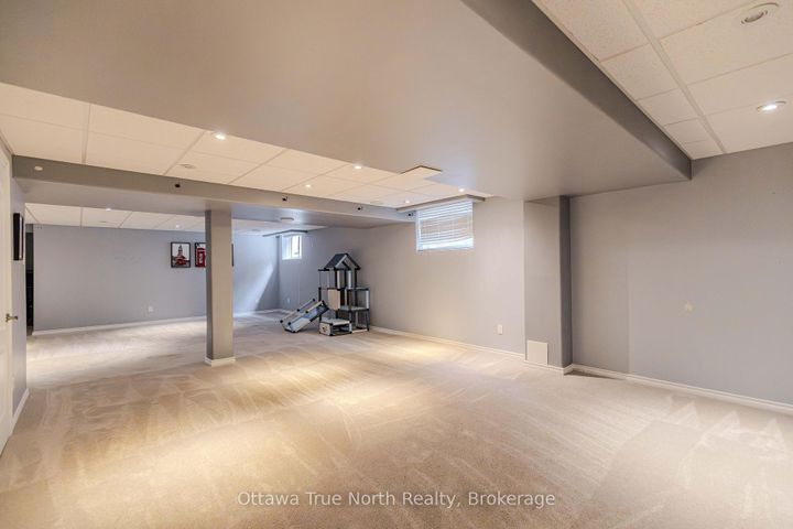 Photo 44 at 507 Kochar Drive, Nepean (Mooneys Bay), Ottawa