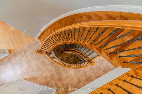 Photo 26 at 507 Kochar Drive, Nepean (Mooneys Bay), Ottawa