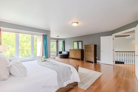 Photo 31 at 507 Kochar Drive, Nepean (Mooneys Bay), Ottawa