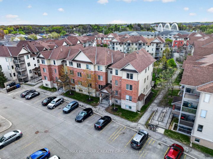 Photo 41 at 3 - 585 Stonefield Private, Nepean (Barrhaven East), Ottawa