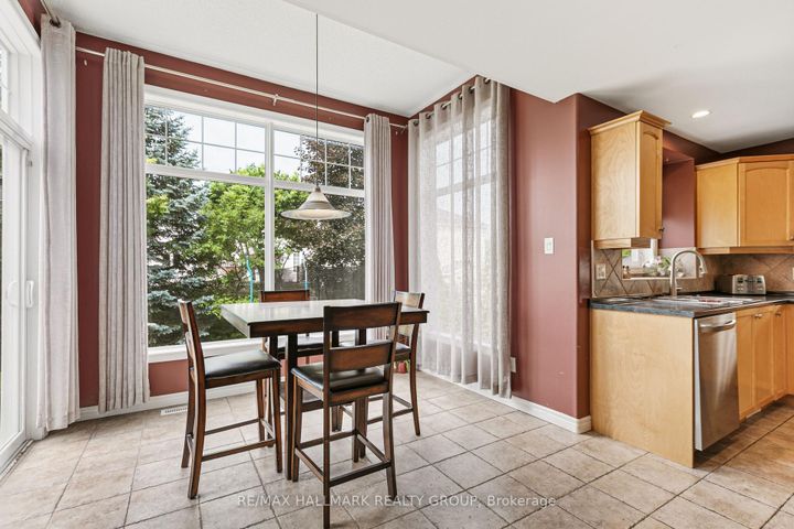 Photo 17 at 9 Blackshire Circle, Nepean (Stonebridge), Ottawa