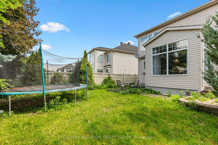 Photo 45 at 9 Blackshire Circle, Nepean (Stonebridge), Ottawa