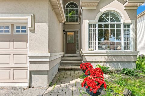 Photo 1 at 9 Blackshire Circle, Nepean (Stonebridge), Ottawa