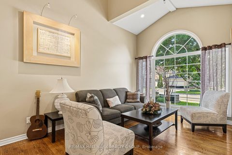 Photo 6 at 9 Blackshire Circle, Nepean (Stonebridge), Ottawa