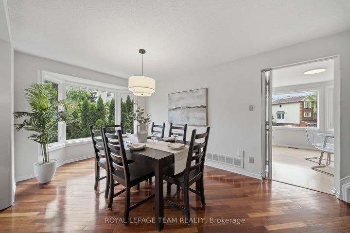 Photo 13 at 18 Arbordale Crescent, Nepean (Centrepointe), Ottawa