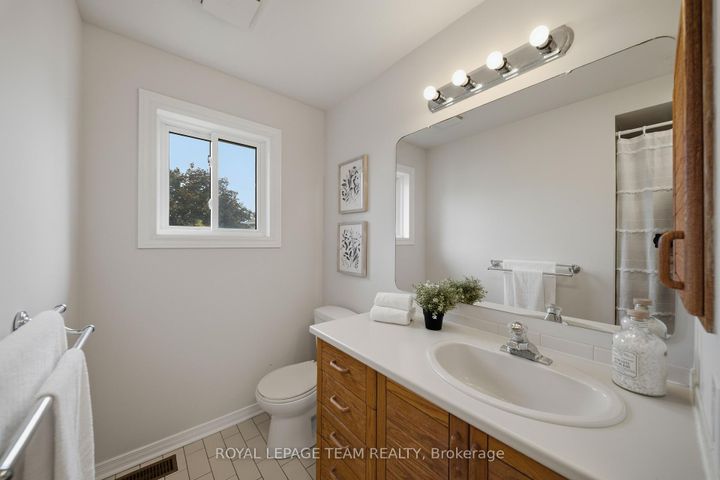 Photo 25 at 18 Arbordale Crescent, Nepean (Centrepointe), Ottawa