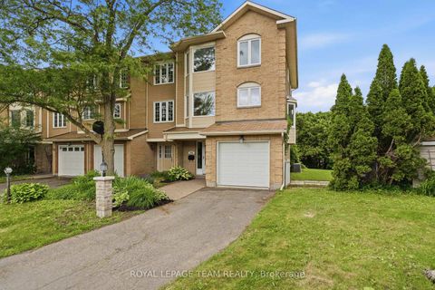 Photo 1 at 18 Arbordale Crescent, Nepean (Centrepointe), Ottawa