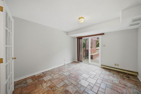 Photo 7 at 18 Arbordale Crescent, Nepean (Centrepointe), Ottawa