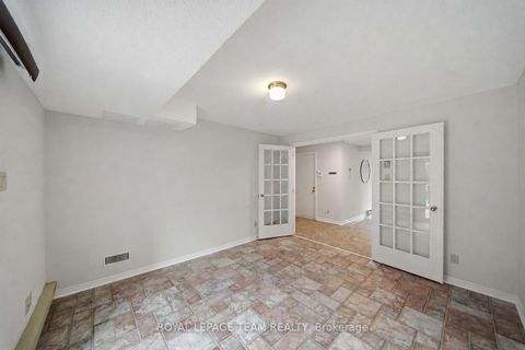Photo 9 at 18 Arbordale Crescent, Nepean (Centrepointe), Ottawa