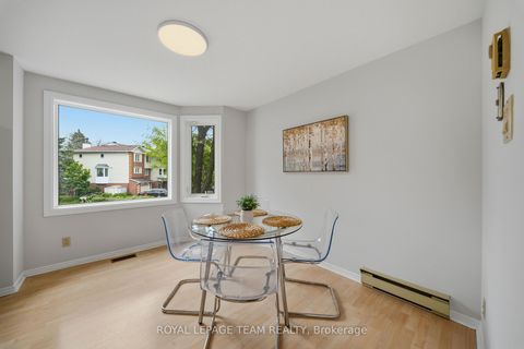 Photo 16 at 18 Arbordale Crescent, Nepean (Centrepointe), Ottawa