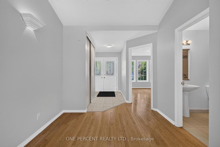 Photo 5 at 6 Windchime Crescent, Nepean (Barrhaven East), Ottawa