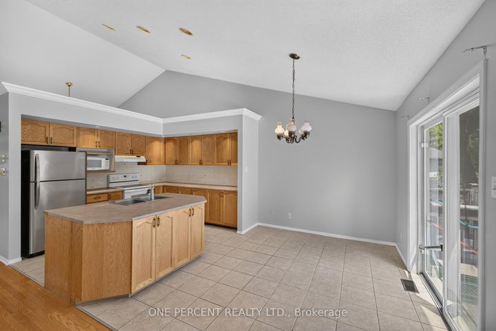 Photo 18 at 6 Windchime Crescent, Nepean (Barrhaven East), Ottawa