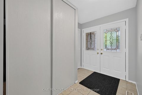 Photo 3 at 6 Windchime Crescent, Nepean (Barrhaven East), Ottawa