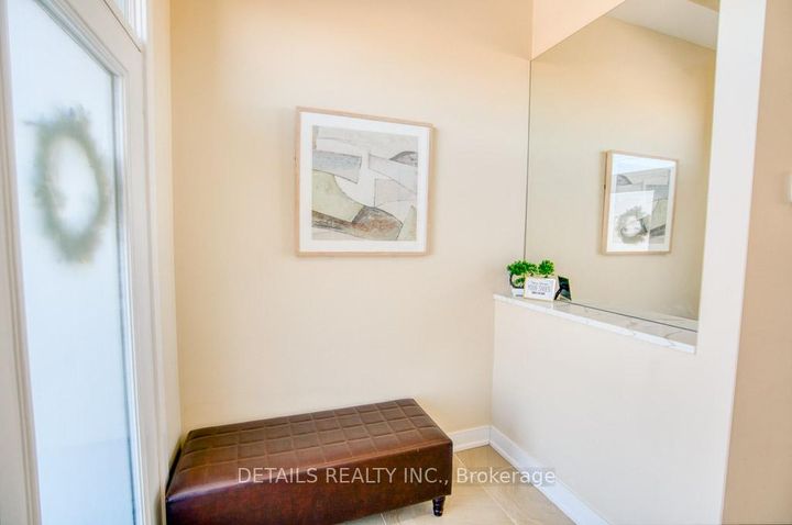 Photo 2 at 992 Baseline Road E, Nepean (City View/Skyline/Fisher Heights/Parkwood Hills), Ottawa