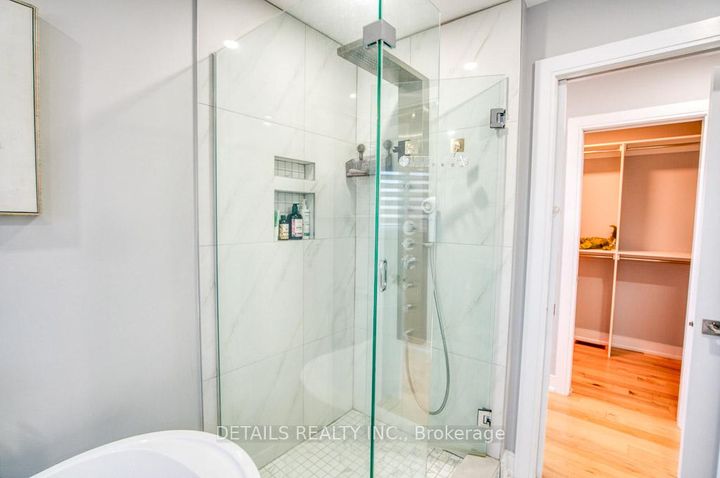 Photo 28 at 992 Baseline Road E, Nepean (City View/Skyline/Fisher Heights/Parkwood Hills), Ottawa