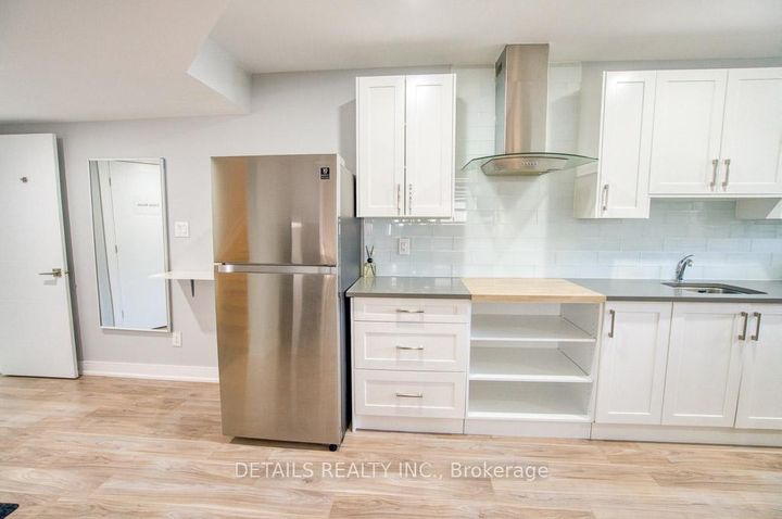 Photo 40 at 992 Baseline Road E, Nepean (City View/Skyline/Fisher Heights/Parkwood Hills), Ottawa