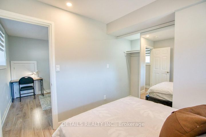 Photo 43 at 992 Baseline Road E, Nepean (City View/Skyline/Fisher Heights/Parkwood Hills), Ottawa