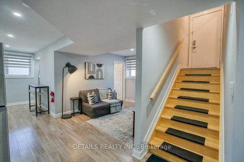 Photo 37 at 992 Baseline Road E, Nepean (City View/Skyline/Fisher Heights/Parkwood Hills), Ottawa