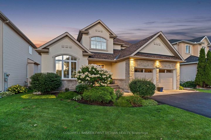 Photo 1 at 6 Blackshire Circle, Nepean (Stonebridge), Ottawa