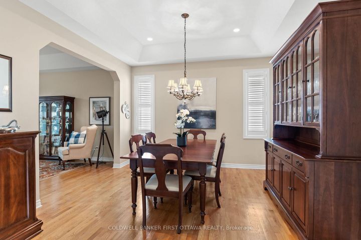 Photo 7 at 6 Blackshire Circle, Nepean (Stonebridge), Ottawa
