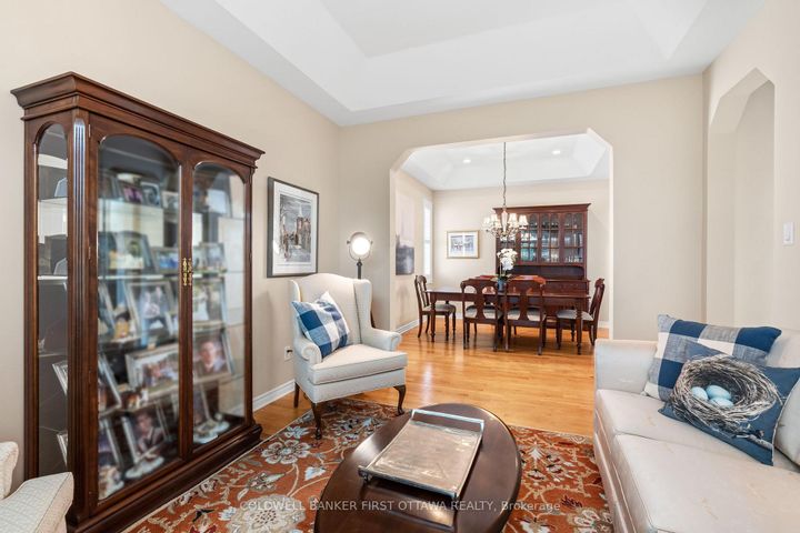 Photo 8 at 6 Blackshire Circle, Nepean (Stonebridge), Ottawa