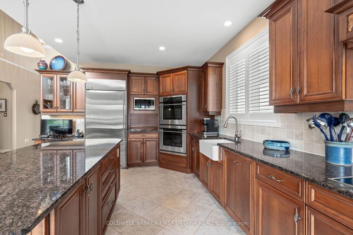 Photo 13 at 6 Blackshire Circle, Nepean (Stonebridge), Ottawa