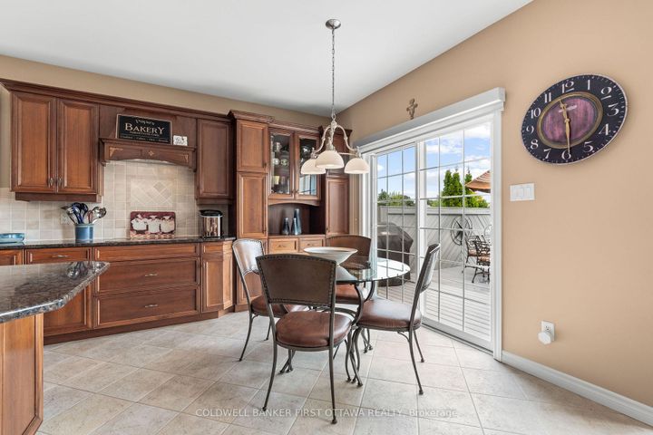 Photo 15 at 6 Blackshire Circle, Nepean (Stonebridge), Ottawa