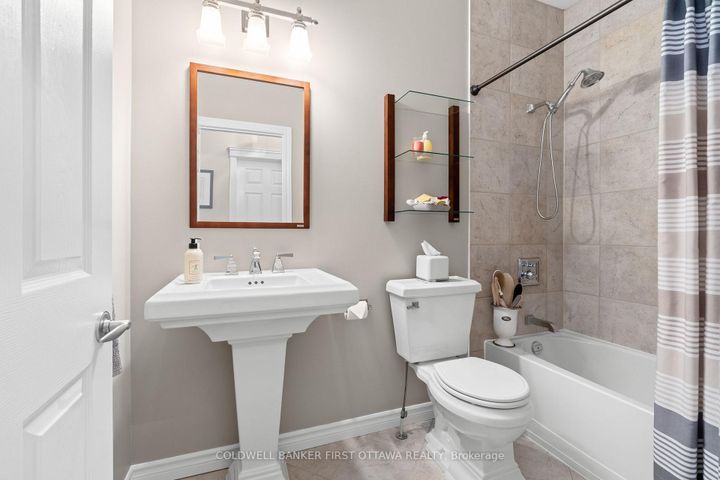 Photo 25 at 6 Blackshire Circle, Nepean (Stonebridge), Ottawa