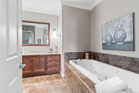 Photo 22 at 6 Blackshire Circle, Nepean (Stonebridge), Ottawa