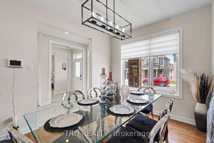 Photo 3 at 748 EMINENCE Street, Nepean (Half Moon Bay), Ottawa