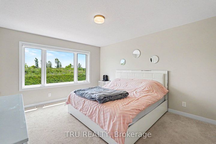 Photo 16 at 748 EMINENCE Street, Nepean (Half Moon Bay), Ottawa