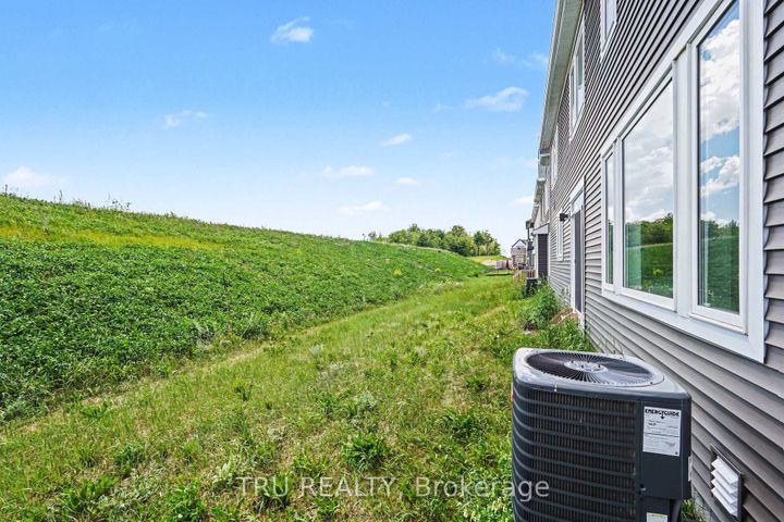 Photo 29 at 748 EMINENCE Street, Nepean (Half Moon Bay), Ottawa