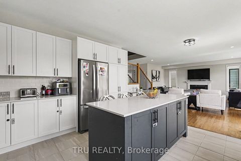 Photo 12 at 748 EMINENCE Street, Nepean (Half Moon Bay), Ottawa
