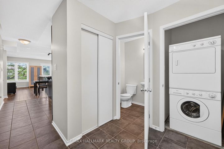 Photo 3 at 26 - 2591 Longfields Drive, Nepean (Stonebridge), Ottawa