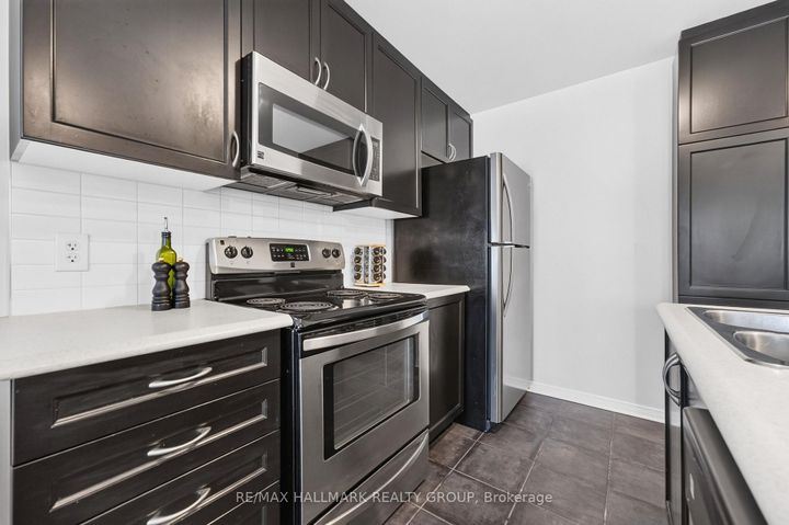 Photo 11 at 26 - 2591 Longfields Drive, Nepean (Stonebridge), Ottawa
