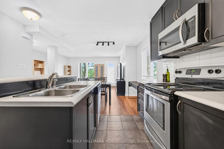 Photo 12 at 26 - 2591 Longfields Drive, Nepean (Stonebridge), Ottawa