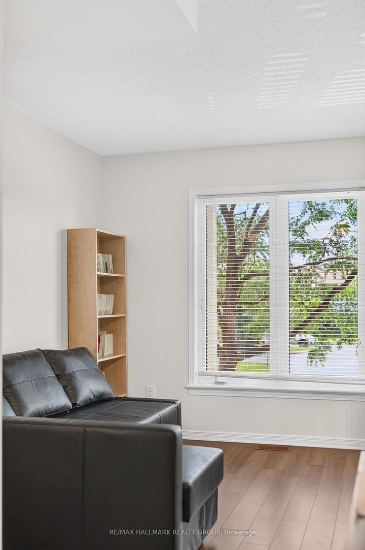 Photo 22 at 26 - 2591 Longfields Drive, Nepean (Stonebridge), Ottawa