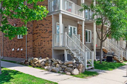 Photo 36 at 26 - 2591 Longfields Drive, Nepean (Stonebridge), Ottawa